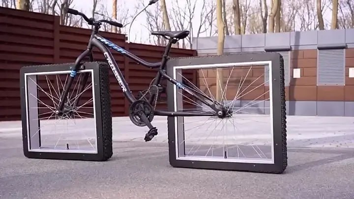 В России создали велосипед с квадратными колесами | ermak-media.com