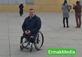 Башкирского депутата инвалида заставили протирать номера 